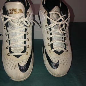 Nike Zoom Witness Lebron Men’s Sneakers